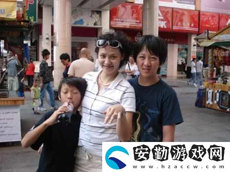 高敏一家六口起乩
