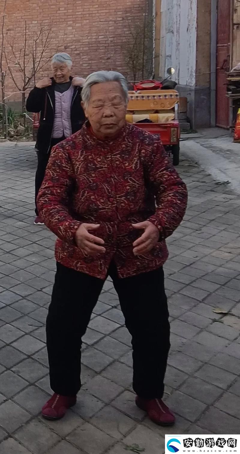 真人老太太實(shí)戰(zhàn)鏢客視頻最新動(dòng)態(tài)用戶熱議