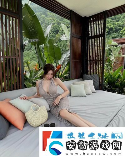 媽媽晚上假裝沉睡默默陪伴孩子的溫情時刻