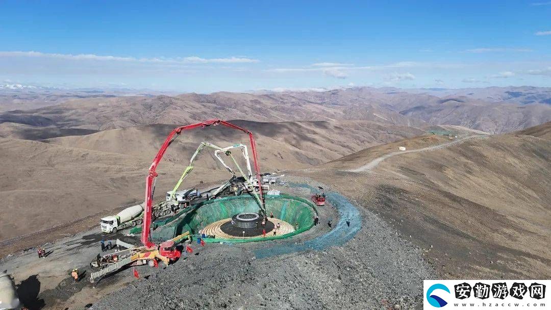 世界之巔！西藏5370米風電項目3號風機基礎(chǔ)澆筑成功